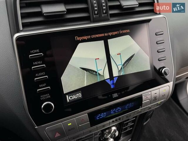 Белый Тойота Ленд Крузер Прадо, объемом двигателя 3.96 л и пробегом 43 тыс. км за 56500 $, фото 55 на Automoto.ua