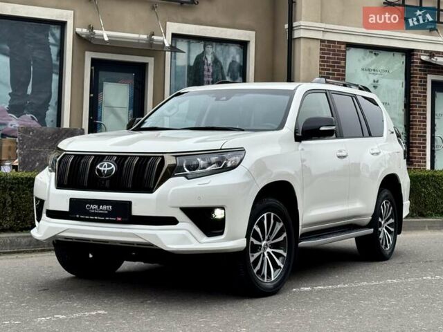 Белый Тойота Ленд Крузер Прадо, объемом двигателя 3.96 л и пробегом 43 тыс. км за 56500 $, фото 1 на Automoto.ua