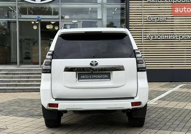 Белый Тойота Ленд Крузер Прадо, объемом двигателя 3.96 л и пробегом 78 тыс. км за 43500 $, фото 3 на Automoto.ua