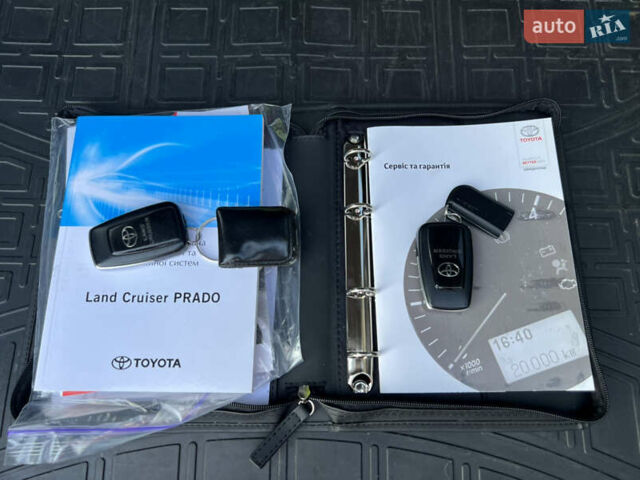 Белый Тойота Ленд Крузер Прадо, объемом двигателя 3.96 л и пробегом 73 тыс. км за 44500 $, фото 35 на Automoto.ua