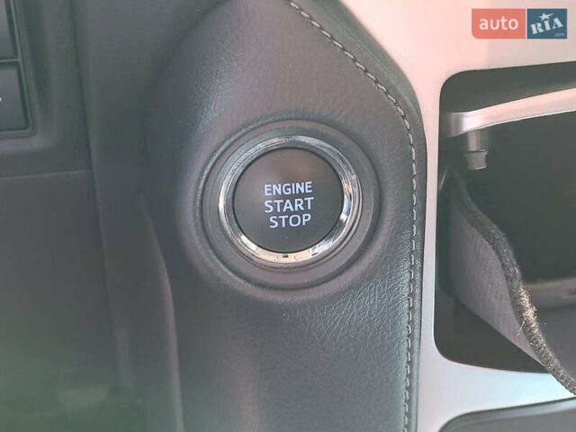 Белый Тойота Ленд Крузер Прадо, объемом двигателя 4 л и пробегом 46 тыс. км за 42990 $, фото 26 на Automoto.ua