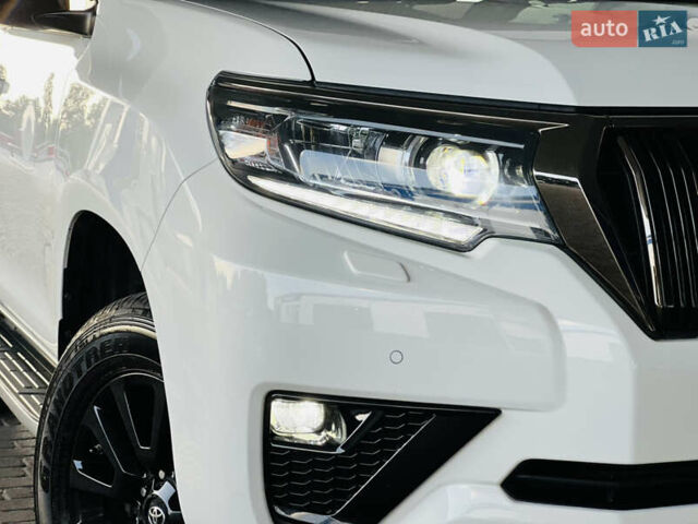 Белый Тойота Ленд Крузер Прадо, объемом двигателя 3.96 л и пробегом 73 тыс. км за 44500 $, фото 8 на Automoto.ua