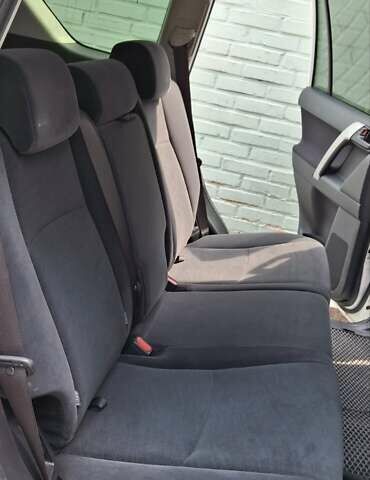 Белый Тойота Ленд Крузер Прадо, объемом двигателя 2.69 л и пробегом 73 тыс. км за 35000 $, фото 10 на Automoto.ua