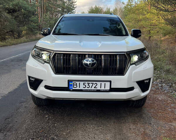 Белый Тойота Ленд Крузер Прадо, объемом двигателя 3.96 л и пробегом 134 тыс. км за 42900 $, фото 16 на Automoto.ua
