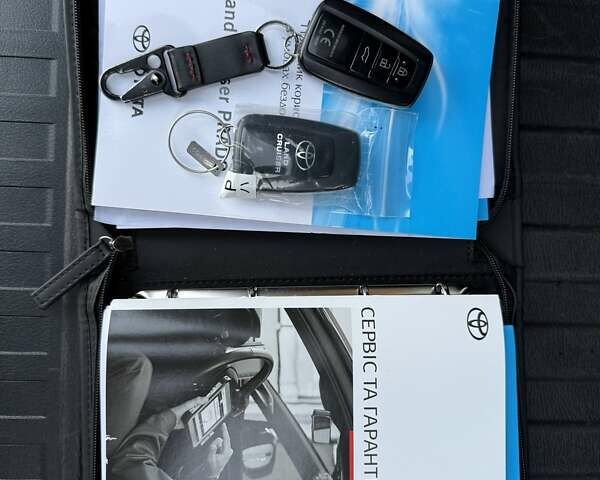 Белый Тойота Ленд Крузер Прадо, объемом двигателя 2.76 л и пробегом 37 тыс. км за 49900 $, фото 95 на Automoto.ua