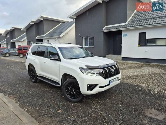 Белый Тойота Ленд Крузер Прадо, объемом двигателя 3.96 л и пробегом 71 тыс. км за 50900 $, фото 12 на Automoto.ua
