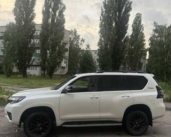 Білий Тойота Ленд Крузер Прадо, об'ємом двигуна 3.96 л та пробігом 46 тис. км за 44000 $, фото 14 на Automoto.ua