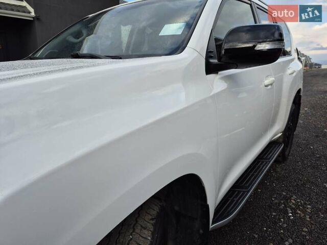 Білий Тойота Ленд Крузер Прадо, об'ємом двигуна 3.96 л та пробігом 73 тис. км за 50900 $, фото 16 на Automoto.ua