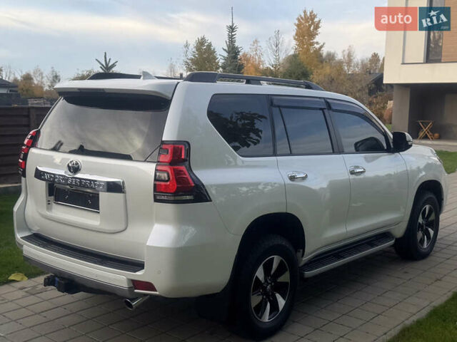 Белый Тойота Ленд Крузер Прадо, объемом двигателя 2.76 л и пробегом 28 тыс. км за 55500 $, фото 25 на Automoto.ua