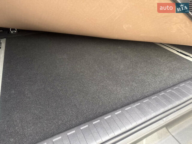 Белый Тойота Ленд Крузер Прадо, объемом двигателя 2.76 л и пробегом 28 тыс. км за 55500 $, фото 66 на Automoto.ua