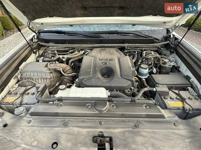 Белый Тойота Ленд Крузер Прадо, объемом двигателя 2.76 л и пробегом 37 тыс. км за 49900 $, фото 83 на Automoto.ua