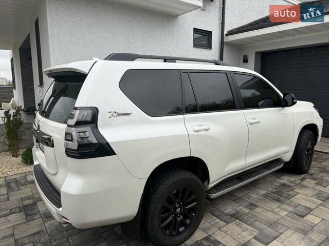 Білий Тойота Ленд Крузер Прадо, об'ємом двигуна 3.96 л та пробігом 174 тис. км за 44000 $, фото 1 на Automoto.ua
