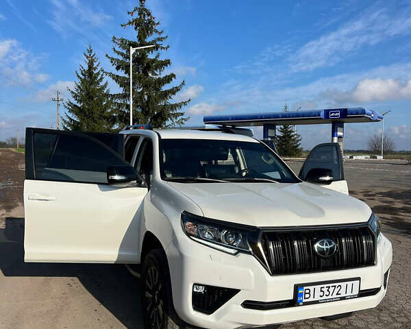 Белый Тойота Ленд Крузер Прадо, объемом двигателя 3.96 л и пробегом 134 тыс. км за 42900 $, фото 40 на Automoto.ua