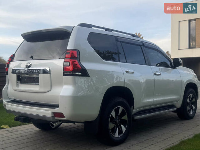 Белый Тойота Ленд Крузер Прадо, объемом двигателя 2.76 л и пробегом 28 тыс. км за 55500 $, фото 26 на Automoto.ua