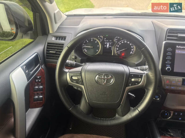 Белый Тойота Ленд Крузер Прадо, объемом двигателя 2.76 л и пробегом 28 тыс. км за 55500 $, фото 78 на Automoto.ua