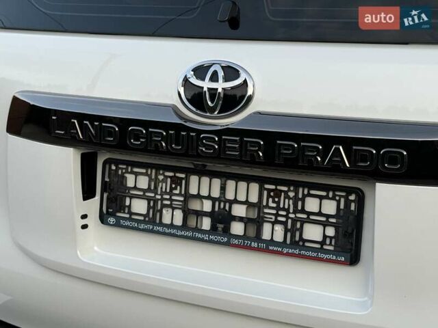 Белый Тойота Ленд Крузер Прадо, объемом двигателя 2.76 л и пробегом 37 тыс. км за 49900 $, фото 34 на Automoto.ua
