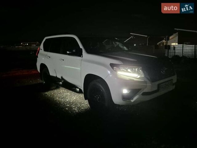 Білий Тойота Ленд Крузер Прадо, об'ємом двигуна 3.96 л та пробігом 73 тис. км за 50900 $, фото 23 на Automoto.ua