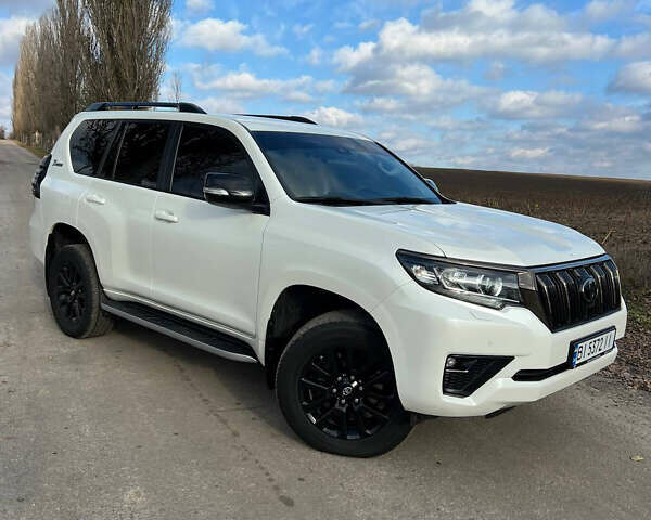 Белый Тойота Ленд Крузер Прадо, объемом двигателя 3.96 л и пробегом 134 тыс. км за 42900 $, фото 6 на Automoto.ua