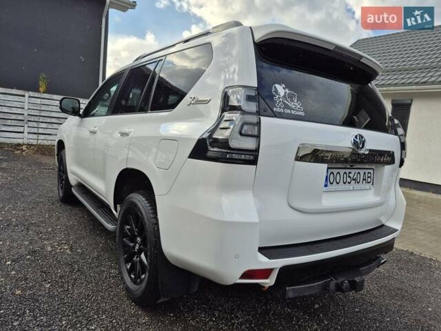 Белый Тойота Ленд Крузер Прадо, объемом двигателя 3.96 л и пробегом 71 тыс. км за 50900 $, фото 6 на Automoto.ua