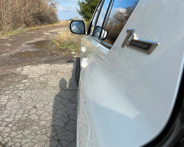 Белый Тойота Ленд Крузер Прадо, объемом двигателя 3.96 л и пробегом 134 тыс. км за 42900 $, фото 21 на Automoto.ua