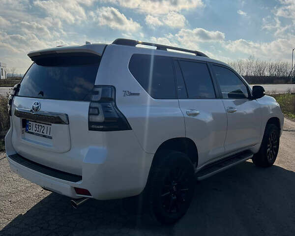 Белый Тойота Ленд Крузер Прадо, объемом двигателя 3.96 л и пробегом 134 тыс. км за 42900 $, фото 28 на Automoto.ua