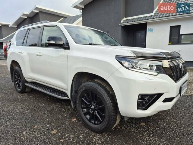 Белый Тойота Ленд Крузер Прадо, объемом двигателя 3.96 л и пробегом 73 тыс. км за 50900 $, фото 11 на Automoto.ua