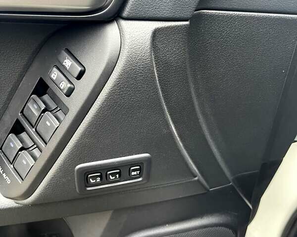 Білий Тойота Ленд Крузер Прадо, об'ємом двигуна 2.76 л та пробігом 15 тис. км за 51000 $, фото 1 на Automoto.ua