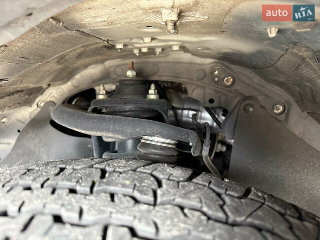 Тойота Ленд Крузер Прадо 2022 в Запорожье на Automoto.ua Белый Тойота Ленд Крузер Прадо, объемом двигателя 3.96 л и пробегом 15 тыс. км за 55000 $, фото 18 на Automoto.ua