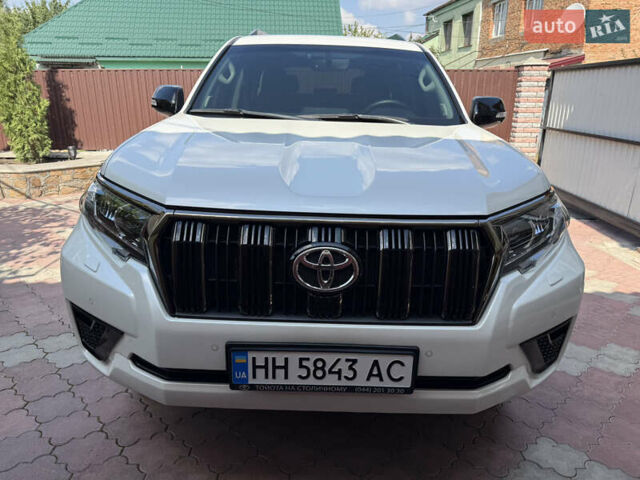 Білий Тойота Ленд Крузер Прадо, об'ємом двигуна 2.8 л та пробігом 9 тис. км за 55500 $, фото 1 на Automoto.ua