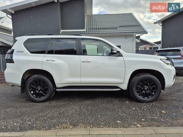 Білий Тойота Ленд Крузер Прадо, об'ємом двигуна 3.96 л та пробігом 73 тис. км за 50900 $, фото 10 на Automoto.ua