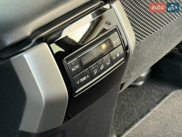 Белый Тойота Ленд Крузер Прадо, объемом двигателя 2.76 л и пробегом 37 тыс. км за 49900 $, фото 5 на Automoto.ua