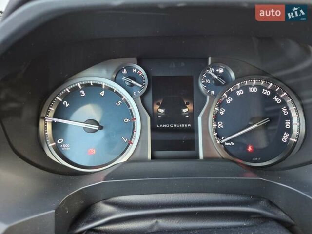Белый Тойота Ленд Крузер Прадо, объемом двигателя 3.96 л и пробегом 71 тыс. км за 50900 $, фото 28 на Automoto.ua