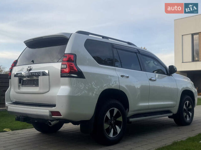 Белый Тойота Ленд Крузер Прадо, объемом двигателя 2.76 л и пробегом 28 тыс. км за 55500 $, фото 27 на Automoto.ua