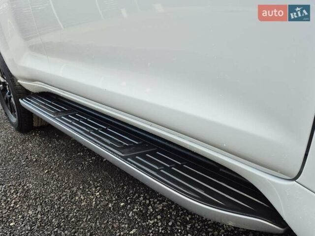 Білий Тойота Ленд Крузер Прадо, об'ємом двигуна 3.96 л та пробігом 73 тис. км за 50900 $, фото 26 на Automoto.ua