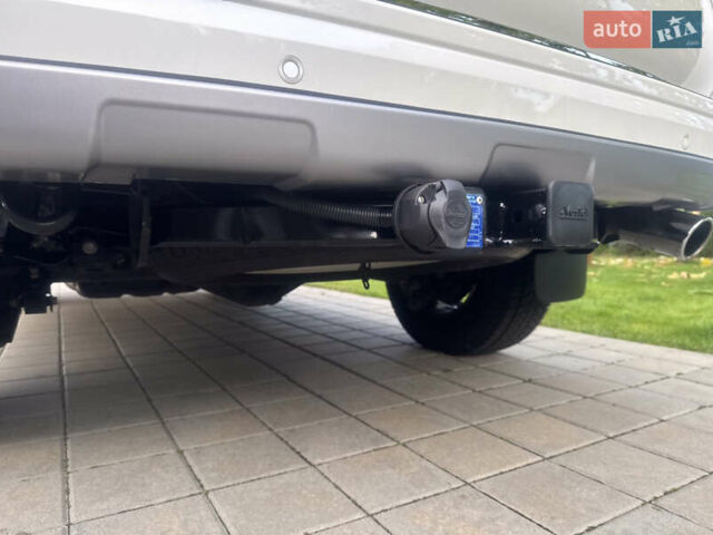 Белый Тойота Ленд Крузер Прадо, объемом двигателя 2.76 л и пробегом 28 тыс. км за 55500 $, фото 41 на Automoto.ua