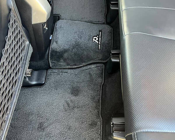 Белый Тойота Ленд Крузер Прадо, объемом двигателя 3.96 л и пробегом 134 тыс. км за 42900 $, фото 60 на Automoto.ua