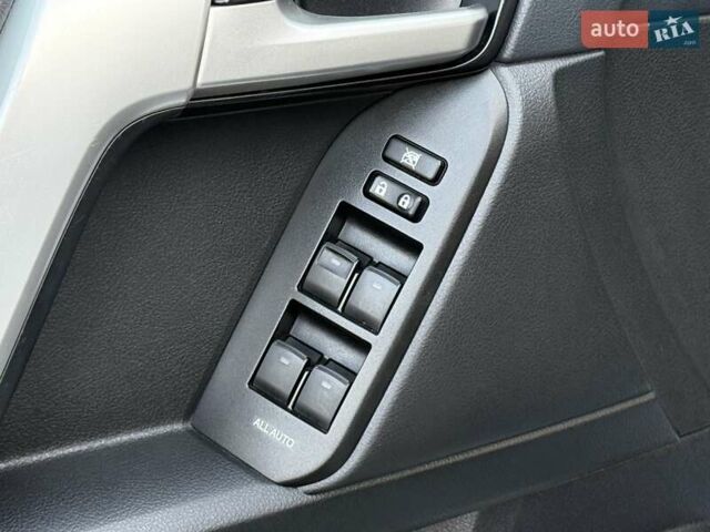 Белый Тойота Ленд Крузер Прадо, объемом двигателя 2.76 л и пробегом 37 тыс. км за 49900 $, фото 97 на Automoto.ua