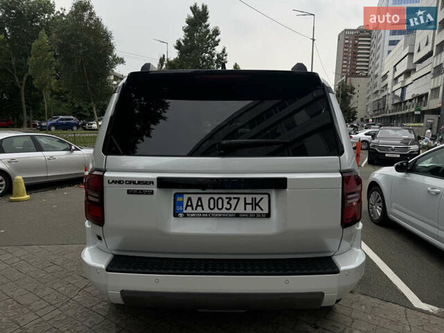 Белый Тойота Ленд Крузер Прадо, объемом двигателя 2.76 л и пробегом 4 тыс. км за 72500 $, фото 13 на Automoto.ua