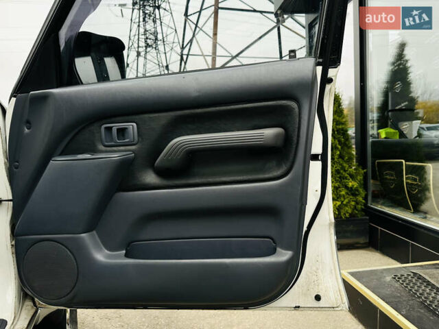 Бежевый Тойота Ленд Крузер Прадо, объемом двигателя 3.4 л и пробегом 182 тыс. км за 9500 $, фото 23 на Automoto.ua