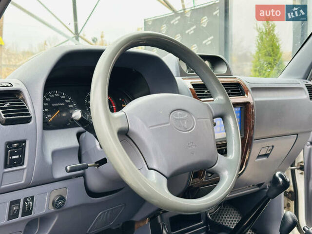 Бежевый Тойота Ленд Крузер Прадо, объемом двигателя 3.4 л и пробегом 182 тыс. км за 9500 $, фото 13 на Automoto.ua