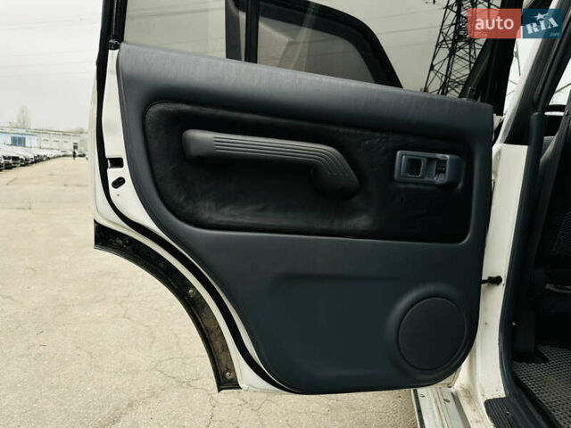 Бежевый Тойота Ленд Крузер Прадо, объемом двигателя 3.4 л и пробегом 182 тыс. км за 9500 $, фото 16 на Automoto.ua