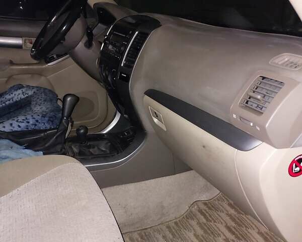 Бежевий Тойота Ленд Крузер Прадо, об'ємом двигуна 2.7 л та пробігом 105 тис. км за 14800 $, фото 5 на Automoto.ua