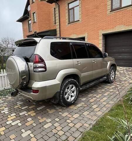 Бежевый Тойота Ленд Крузер Прадо, объемом двигателя 4 л и пробегом 513 тыс. км за 12000 $, фото 2 на Automoto.ua