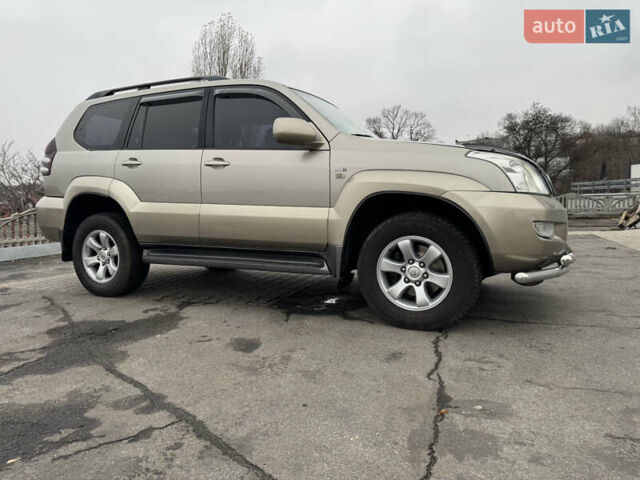 Бежевий Тойота Ленд Крузер Прадо, об'ємом двигуна 3 л та пробігом 201 тис. км за 18500 $, фото 4 на Automoto.ua