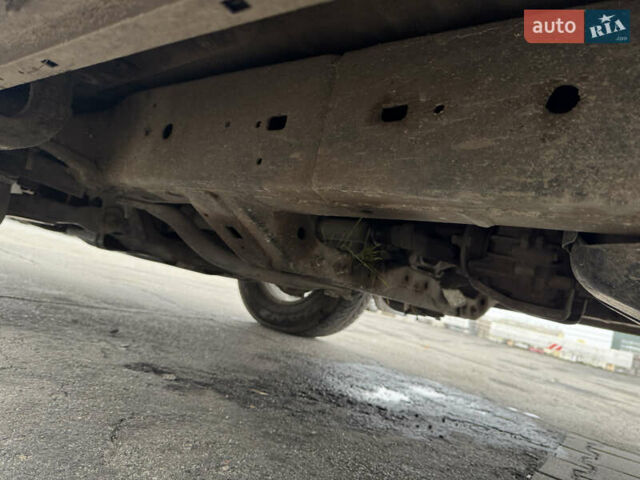 Бежевий Тойота Ленд Крузер Прадо, об'ємом двигуна 3 л та пробігом 201 тис. км за 18500 $, фото 24 на Automoto.ua