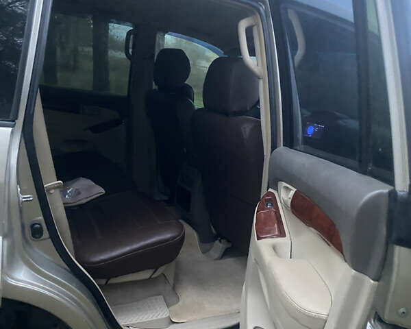 Бежевый Тойота Ленд Крузер Прадо, объемом двигателя 2.7 л и пробегом 370 тыс. км за 9500 $, фото 9 на Automoto.ua