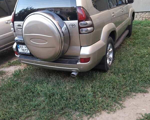 Бежевый Тойота Ленд Крузер Прадо, объемом двигателя 4 л и пробегом 330 тыс. км за 13500 $, фото 3 на Automoto.ua