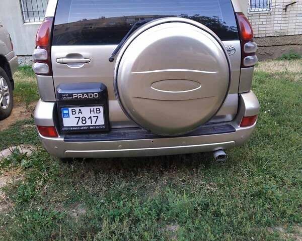 Бежевый Тойота Ленд Крузер Прадо, объемом двигателя 4 л и пробегом 330 тыс. км за 13500 $, фото 2 на Automoto.ua