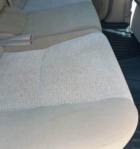 Бежевый Тойота Ленд Крузер Прадо, объемом двигателя 2.7 л и пробегом 280 тыс. км за 10250 $, фото 24 на Automoto.ua