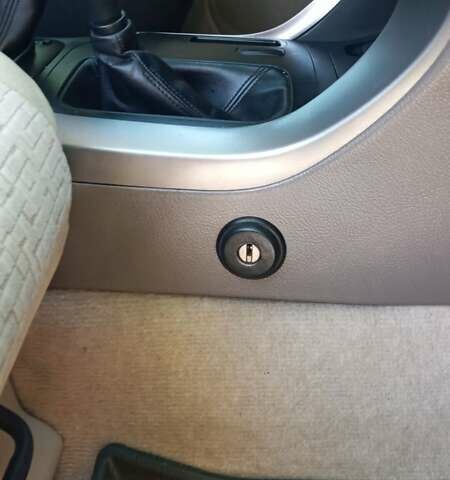 Бежевый Тойота Ленд Крузер Прадо, объемом двигателя 2.7 л и пробегом 280 тыс. км за 10250 $, фото 20 на Automoto.ua